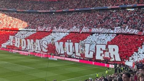 Mit dieser Choreo würdigte die Südkurve Thomas Müller