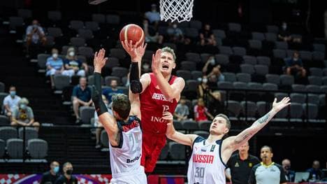 Die deutschen Basketballer zittern sich in Halbfinale