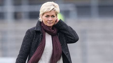 Silvia Neid steht mit den DFB-Frauen weiter auf Platz zwei