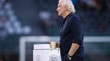 Völler äußert sich zur Flick-Entlassung