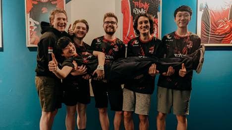 Mit dem Erfolg gegen PENTA festigt UOL Rang eins