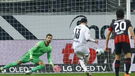 Gladbach gleicht in Frankfurt spät zum 3:3 aus