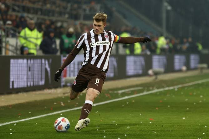 WM-Playoffs: St. Paulis Smith hofft auf Debüt für Schweden