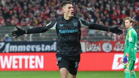 Patrik Schick stürmt für Bayer Leverkusen