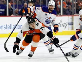 Während Leon Draisaitl beim Sieg der Oilers offensiv unauffällig bleibt, wird John-Jason Peterka zum Matchwinner für sein Team.