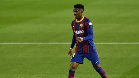 Junior Firpo wechselt von Barcelona nach Leeds