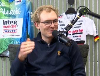 Im SPORT1-Podcast Deep Dive erzählt Rad-Profi Georg Zimmermann die skurrilste Geschichte, die er jemals bei der Tour de France erlebt hat.