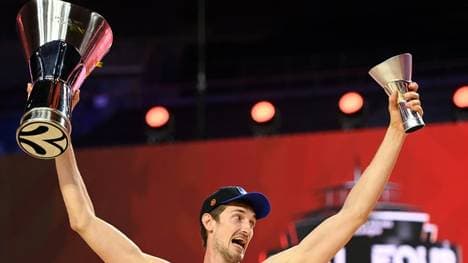 Tibor Pleiß kehrt in die Nationalmannschaf zurück 