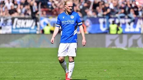 Jomaine Consbruch unterschreibt bis 2026 beim Kleeblatt