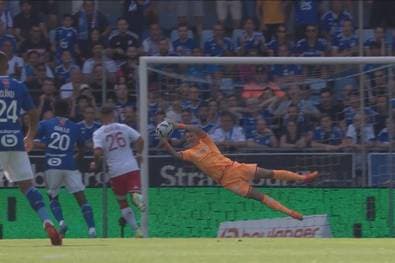 Nübel hält Sieg fest! Keeper glänzt zum Auftakt