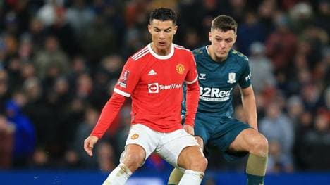Ronaldo und United scheitern an Zweitligisten