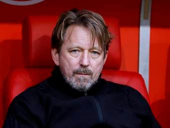 Mislintat tütet ersten Transfer ein