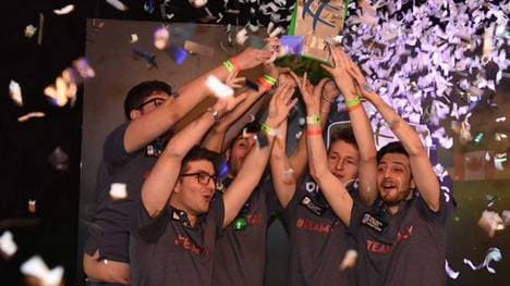 Das italienische Team feierte den Sieg ausgelassen