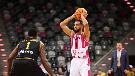 Joshiko Saibou verlor wegen seiner Teilnahme an einer Demo gegen Coronamaßnahmen seinen Job