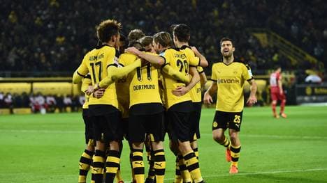 Borussia Dortmund v VfB Stuttgart - Bundesliga