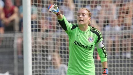 VfL Wolfsburg v FC Bayern Muenchen - Women's Bundesliga
