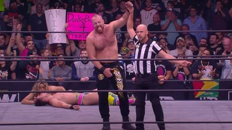 Jon Moxley greift bei AEW nach dem World Title