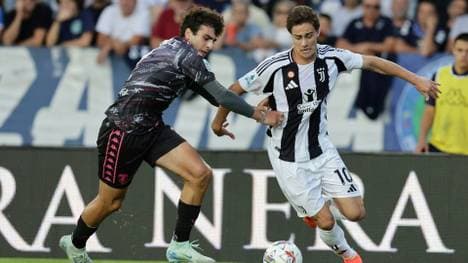 Zweikampf beim Duell Empoli gegen Juventus