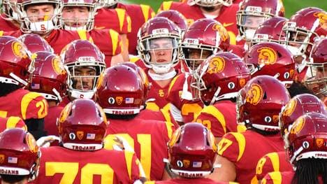 Ein Obdachloser schlich sich unter die Footballspieler der Trojans