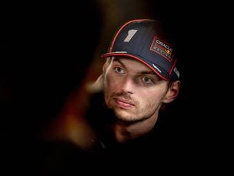 "Gibst du mir jetzt dieses blöde Grinsen?"