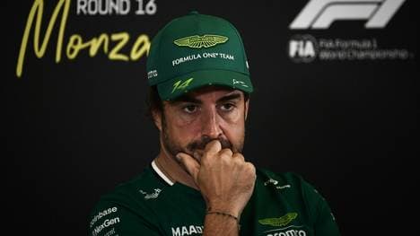 Fernando Alonso grübelt