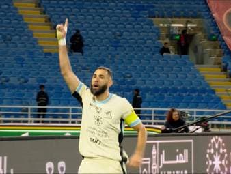 Karim Benzema ist ganz der alte. Beim 4:0 Erfolg von Al-Ittihad gegen Al Kholood glänzte der Franzose mit einem Lupenreinen Hattrick. 