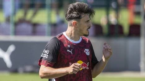 Von Neapel umworben: Eljif Elmas