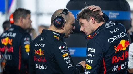 Gianpiero Lambiase (l.) ist Max Verstappens (r.) Renningenieur