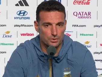 Argentinien drehte spektakulär die Partie gegen Ägypten nach einem 0:2-Rückstand innerhalb der letzten Viertelstunde. Trainer Lionel Scaloni äußerte sich zu seinen Tränen nach dem emotionalen Sieg.