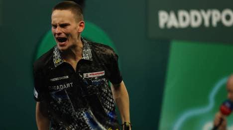 Der 30-Jährige, der bei den Fans als „Pikachu“ bekannt ist, lebt mit seiner Freundin in Nürnberg. 