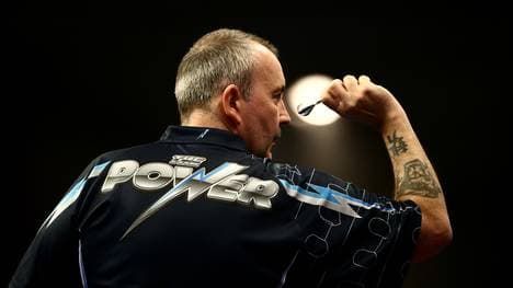 Phil Taylor - Wurfbewegung bei der Darts-WM 2015
