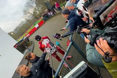 "Wie die Geier, wie im Zoo!" El Mala hält Köln in Atem