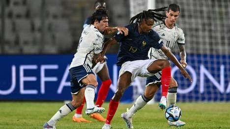 Frankreich schlägt Italien zum EM-Auftakt mit 2:1
