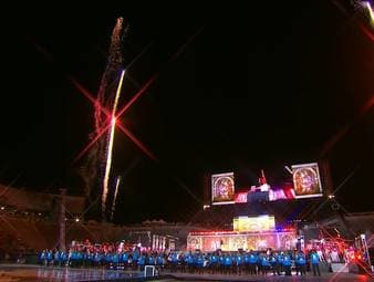 Musik-Superstar heizt auf Abschlussfeier ein