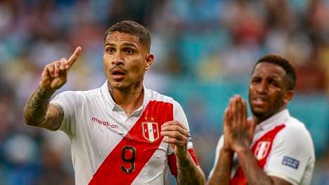 Paolo Guerrero und Jefferson Farfan bei Venezuela gegen Peru