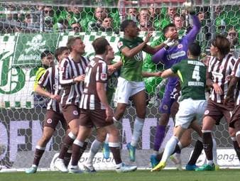 Die Highlights und alle Tore der Partie zwischen dem FC St. Pauli und dem VfL Wolfsburg vom 34. Spieltag der Fußball-Bundesliga im Video.