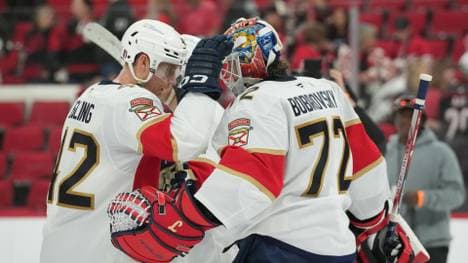 Florida feierte Keeper Bobrowski (r.)