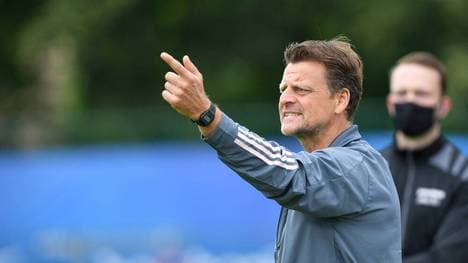 U19-Trainer Wörns und sein Team hätten am Abend gegen Frankreich antreten sollen