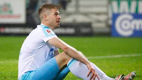 Schalke 04 bangt um Stürmer-Star Simon Terodde