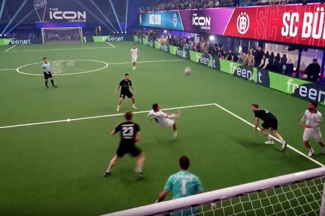 Traum-Fallrückzieher krönt wildes Icon-League-Spektakel