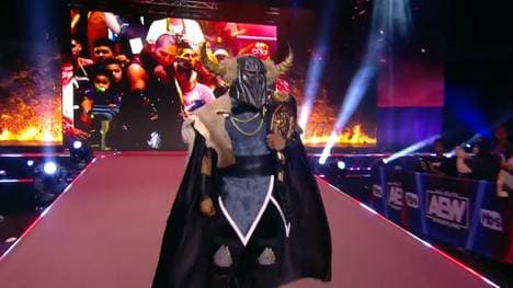 El Hijo Del Vikingo debütierte bei AEW Dynamite gegen Kenny Omega