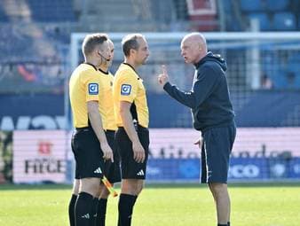 Kritik am Schiedsrichter: "Er ist nur am schreien"