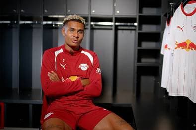 Bei diesem Transfer gerät Nusa ins Schwärmen