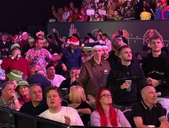 BVB-Star im Ally Pally aufgetaucht