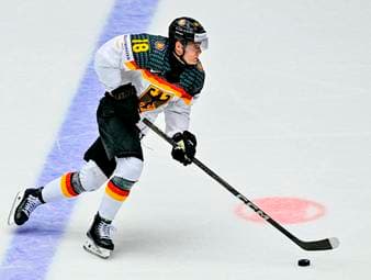 DEB-Debütant Tim Stützle freut sich auf die Partie gegen die Schweiz. Dennoch mahnt er zur Vorsicht.