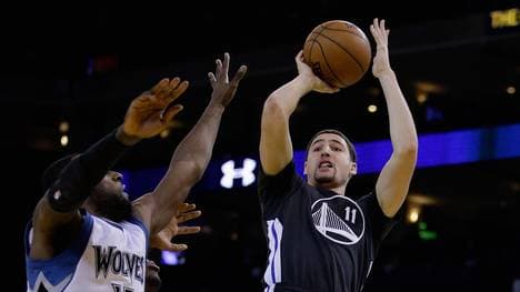Minnesota Timberwolves v Golden State Warriors
