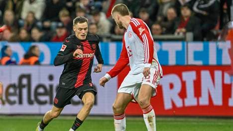 Florian Wirtz im Duell mit Bayern-Profi Eric Dier