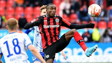 Moussa Diaby spielt auch kommende Saison in Leverkusen