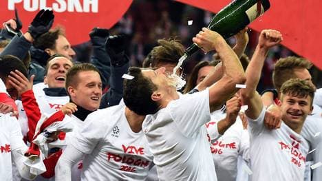 Gegen Robert Lewandowski liegt eine Anzeige wegen Alkoholkonsums in der Öffentlichkeit vor