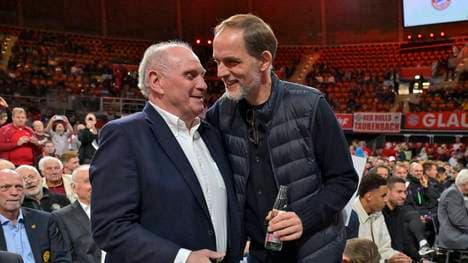 Uli Hoeneß (l.) neben Thomas Tuchel